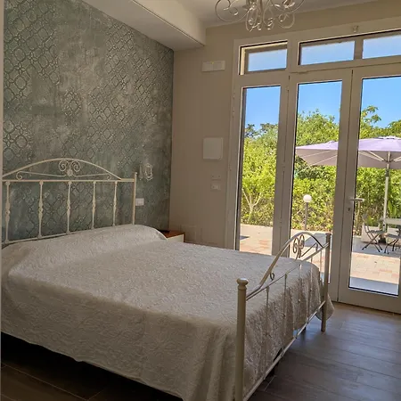 La Lanterna Delle Fate Bed & Breakfast