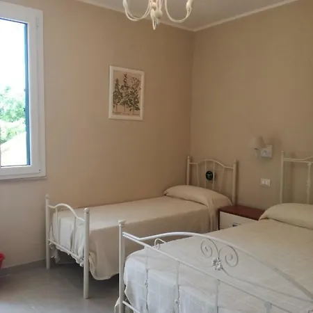 La Lanterna Delle Fate Couette-café 3*