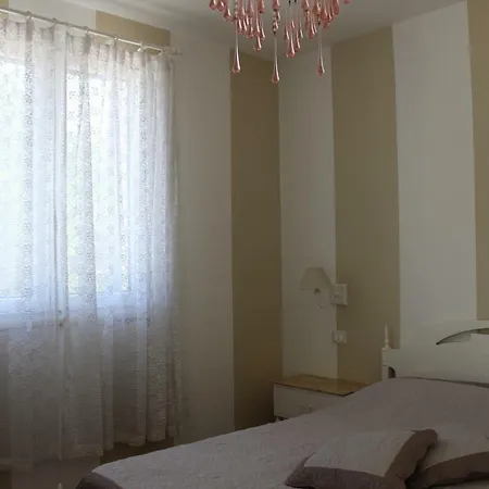 Couette-café La Lanterna Delle Fate 3*